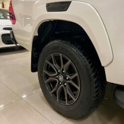 
										2023 TOYOTA REVO GR-S full									