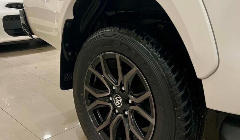 
								2023 TOYOTA REVO GR-S full									