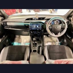 
										2023 TOYOTA REVO GR-S full									