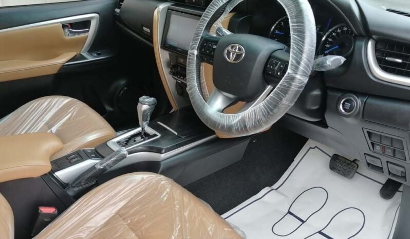 
								2018 TOYOTA FORTUNER 2.8 SIGMA Σ4 full									