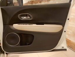 
										2014 HONDA VEZEL HYBRID Z full									