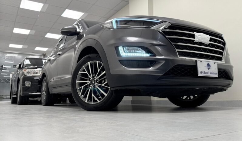 
								2022 HYUNDAI TUCSON 2.0 AWD full									