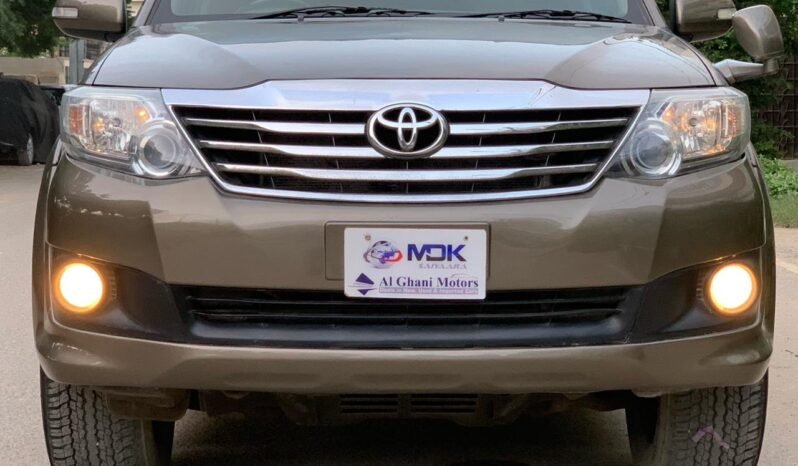 
								2014 TOYOTA FORTUNER V 2.7 PETROL – 4X4 full									