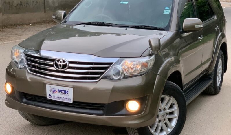 
								2014 TOYOTA FORTUNER V 2.7 PETROL – 4X4 full									