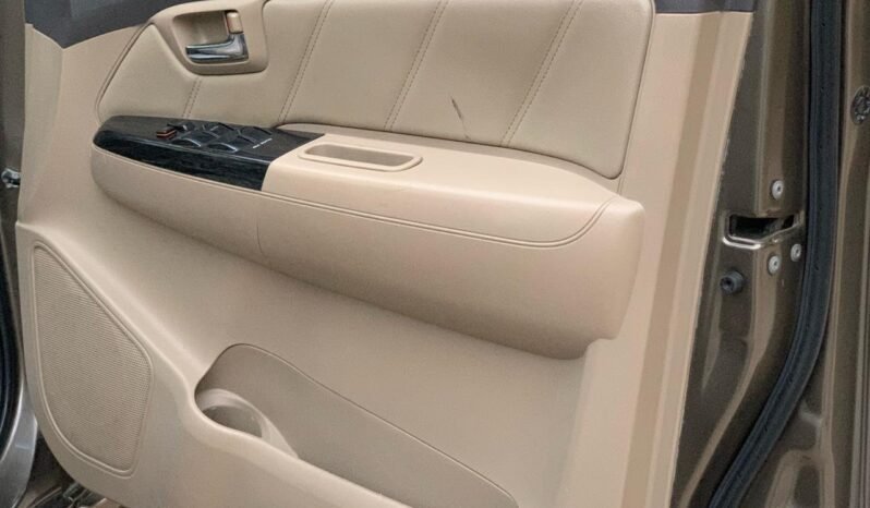 
								2014 TOYOTA FORTUNER V 2.7 PETROL – 4X4 full									