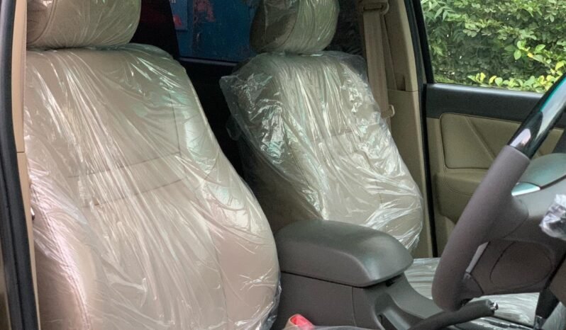 
								2014 TOYOTA FORTUNER V 2.7 PETROL – 4X4 full									