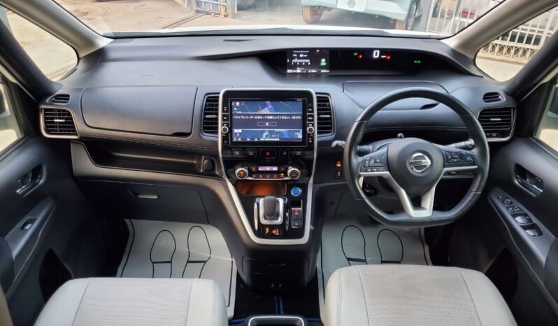 
								2019 NISSAN SERENA HIGHWAY STAR full									