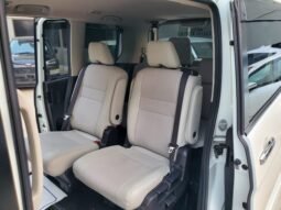 
										2019 NISSAN SERENA HIGHWAY STAR full									