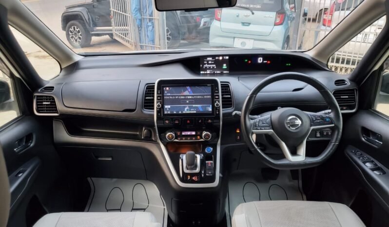 
								2019 NISSAN SERENA HIGHWAY STAR full									