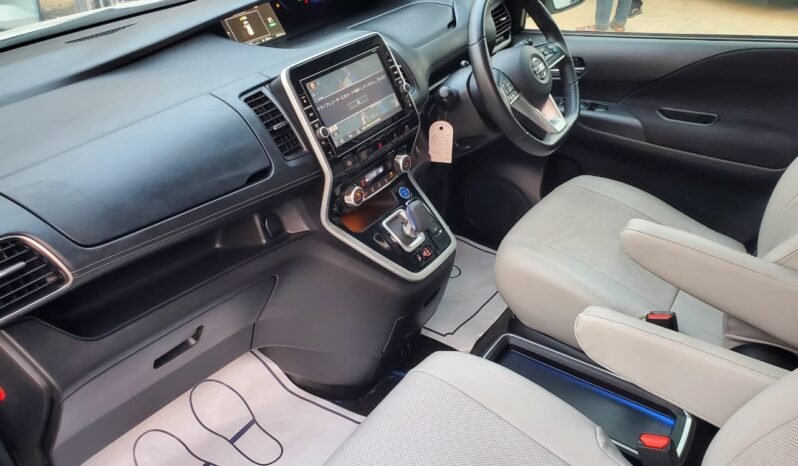 
								2019 NISSAN SERENA HIGHWAY STAR full									