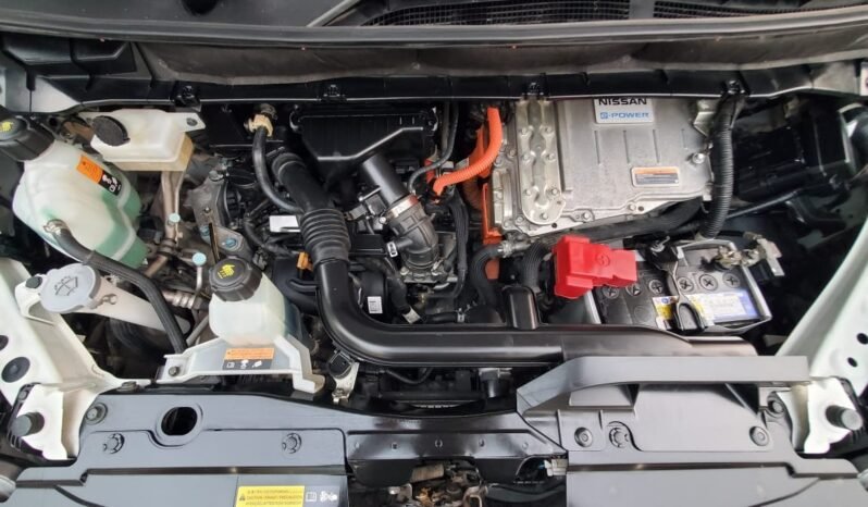 
								2019 NISSAN SERENA HIGHWAY STAR full									