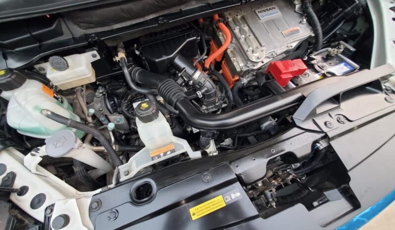 
								2019 NISSAN SERENA HIGHWAY STAR full									