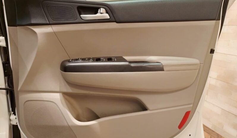 
								2023 KIA SPORTAGE FWD full									