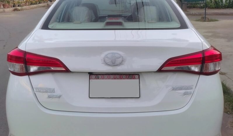 
								2022 TOYOTA YARIS GLI 1.3 CVT-i full									