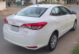 
										2022 TOYOTA YARIS GLI 1.3 CVT-i full									