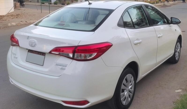 
								2022 TOYOTA YARIS GLI 1.3 CVT-i full									