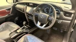 
										2025 TOYOTA FORTUNER LEGENDER 2.8 Σ4 full									