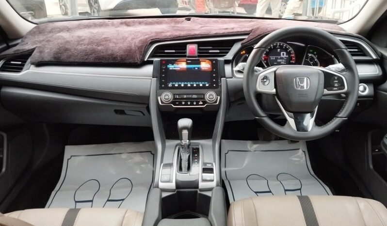 
								2018 HONDA CIVIC ORIEL 1.8 UG full									