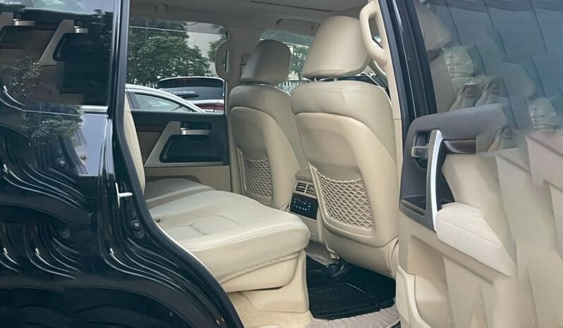 
								2016 TOYOTA LAND CRUISER AX full									