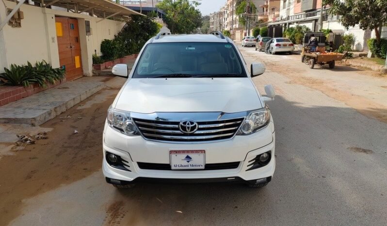 
								2016 TOYOTA FORTUNER V 2.7 PETROL full									