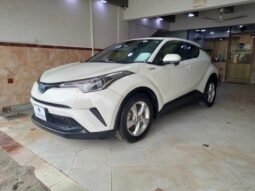 
										2017 TOYOTA C-HR (S LED) 1.8 HYBRID full									