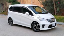 2013 THONDA FREED 1.5 HYBRID